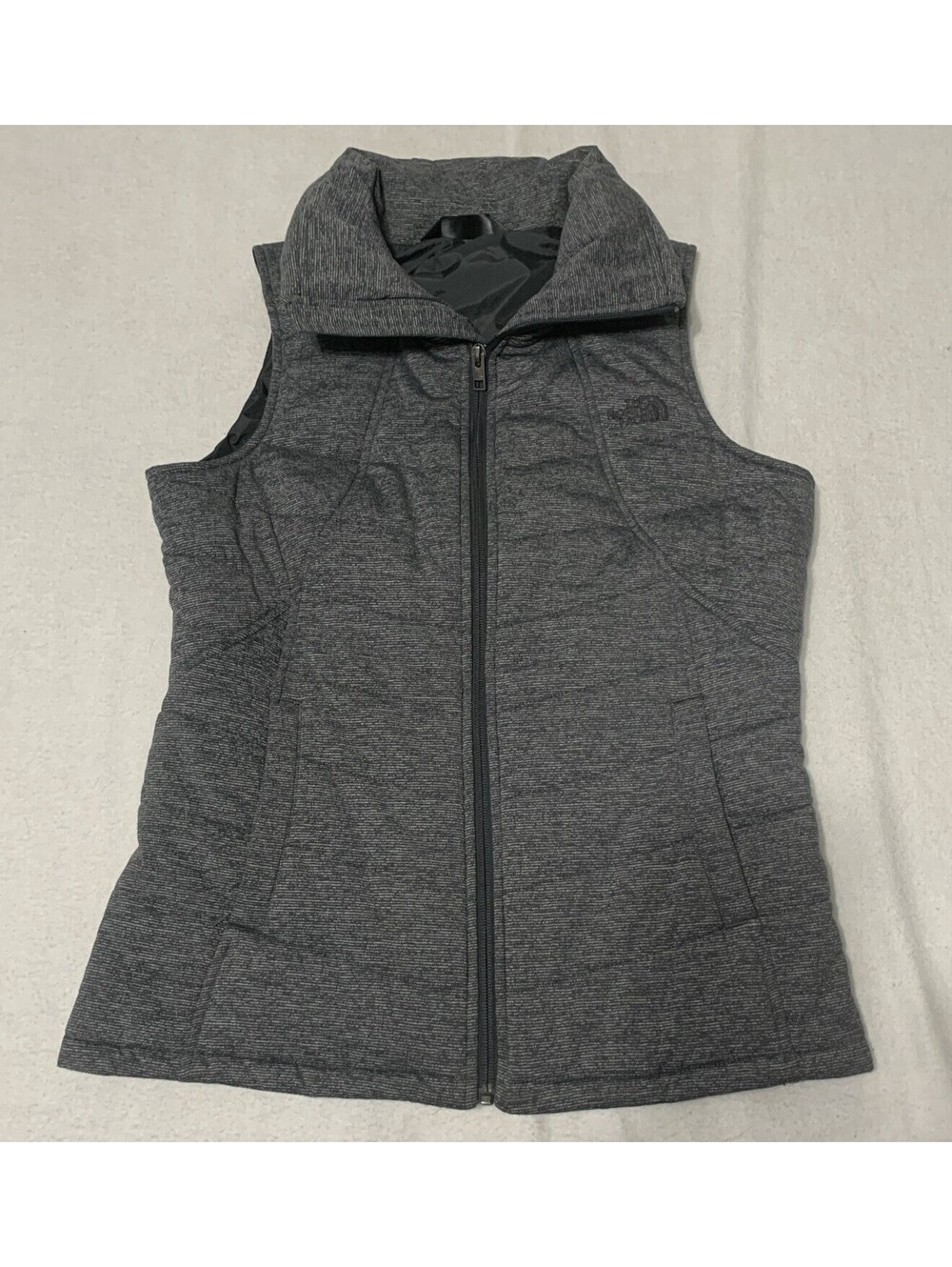 The North Face Women's Quilted Gray Vest/Jacket - Size M C12